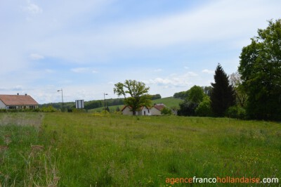 Building plot close to the lake