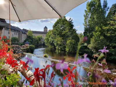 Monumental house by the river 