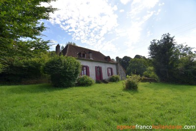 18th Century cottage in a bucolic setting