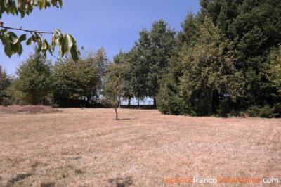 Building plot close to the village