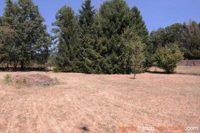 Building plot close to the village