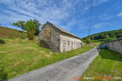 Typical Correze farmhouse and over 10 acres of land