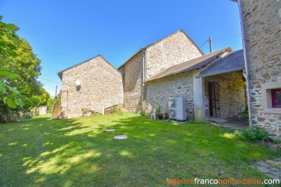 Renovated house with gîte and cottage