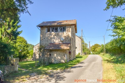 Renovated house with gîte and cottage