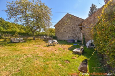 Renovated house with gîte and cottage