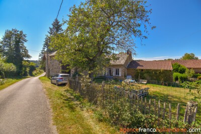 Renovated house with gîte and cottage