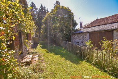 Renovated house with gîte and cottage