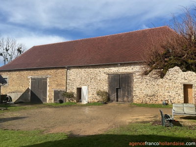 Cottage, barn and gîte near Lake Rouffiac