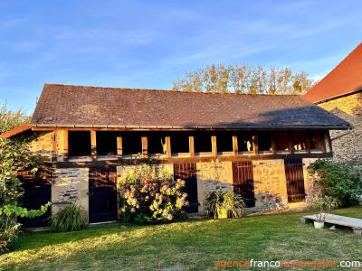 Cottage, barn and gîte near Lake Rouffiac