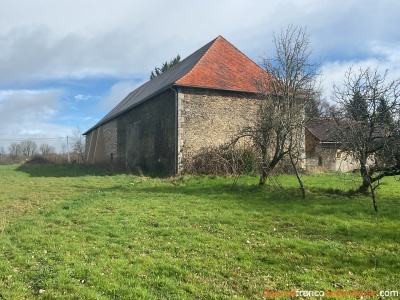 Cottage, barn and gîte near Lake Rouffiac