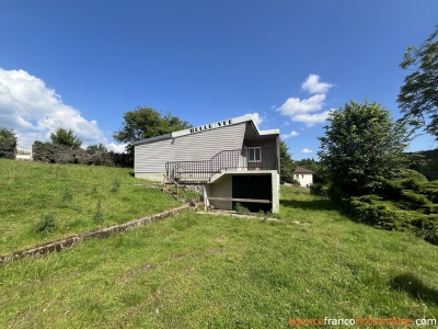 Holiday cottage with lake view