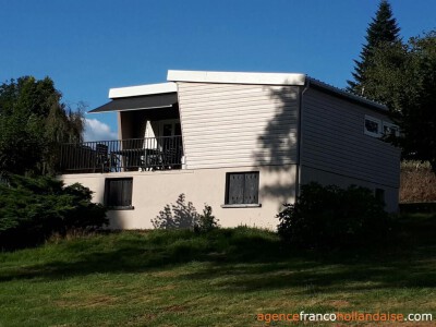 Holiday cottage with lake view