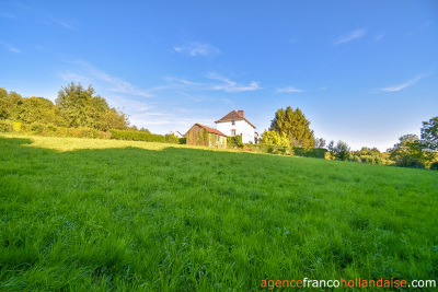 6-bedroom bourgeois house with extra land 