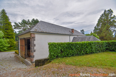 Stately property overlooking the valley