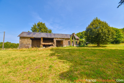 Limousin farmhouse in need of a complete renovation